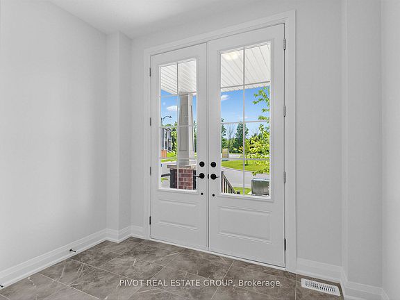 5th image of 31 Sassafras Rd