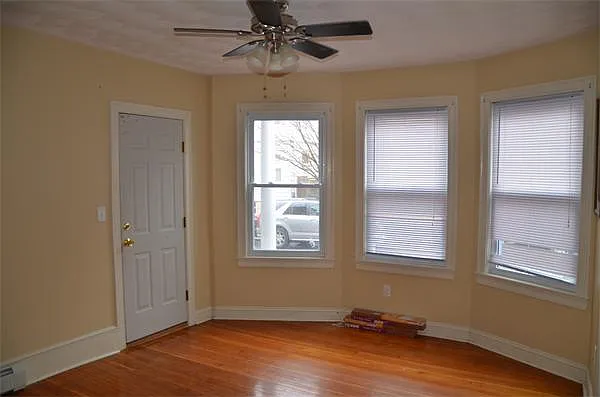 27 Salem St — Photo 12