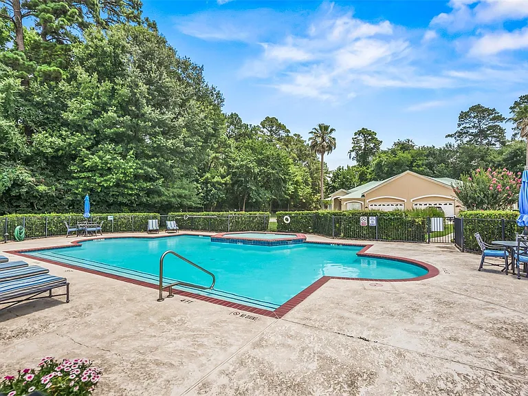 127 W Palm Blvd — Photo 33