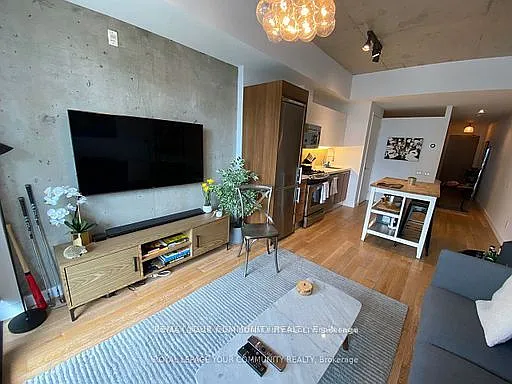 25 Stafford St #809 — Photo 5