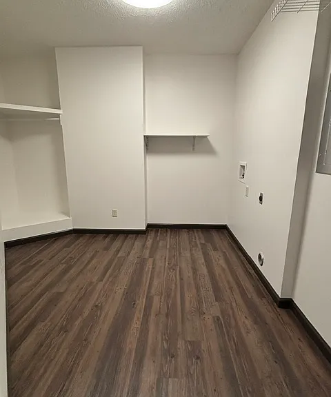 556 Lorell Ter — Photo 15