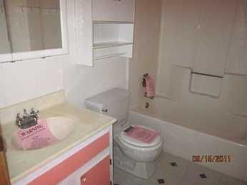 4th image of 596 Mawyer Dr