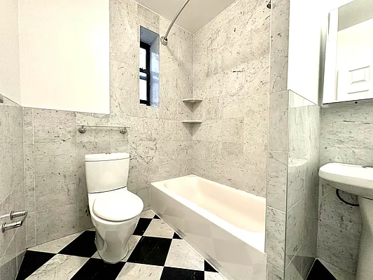 Rented by EXR | media 15