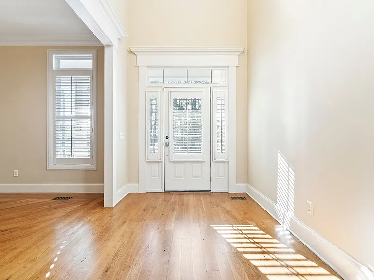 2686 Medina Ct — Photo 25