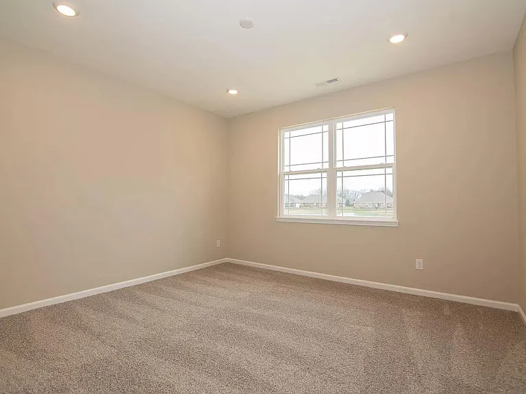 1706 S Centennial Ave — Photo 12