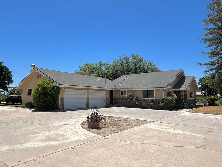 17617 W Belmont Ave — Photo 15