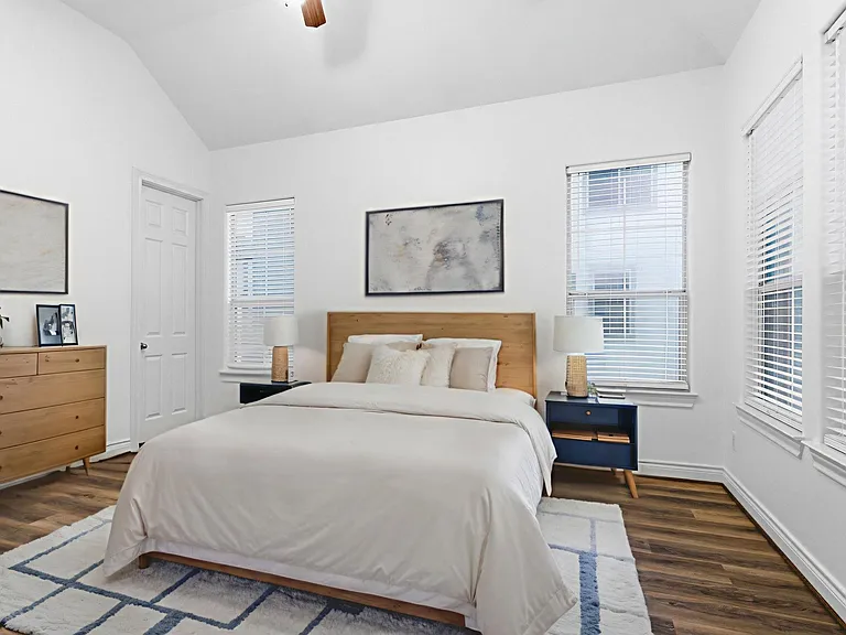 1303 Sherwood Point Ln — Photo 31