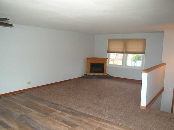 2nd image of 625 Dartmouth Ln