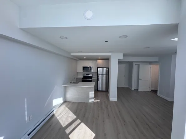 190 Park Dr, Boston, MA