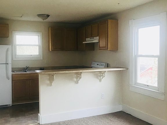 4th image of 511 Willis St APT 3