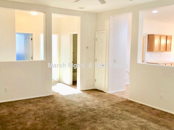 4th image of 3721 E Vallejo Dr