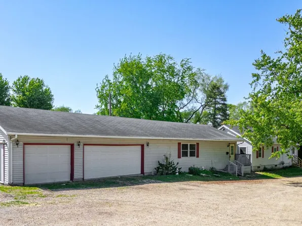 972 E Philhower Rd, Beloit, WI 53511