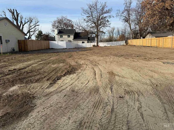 2507 Hird Ave, Caldwell, ID 83605