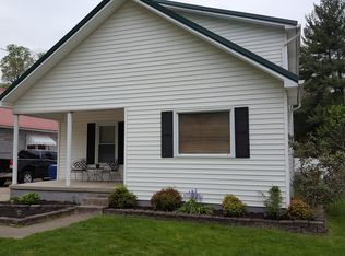 833 Poplar St, Saint Albans, WV 25177