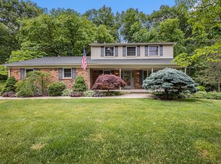 3880 Hunt Club Ct, Shelby Township, MI 48316