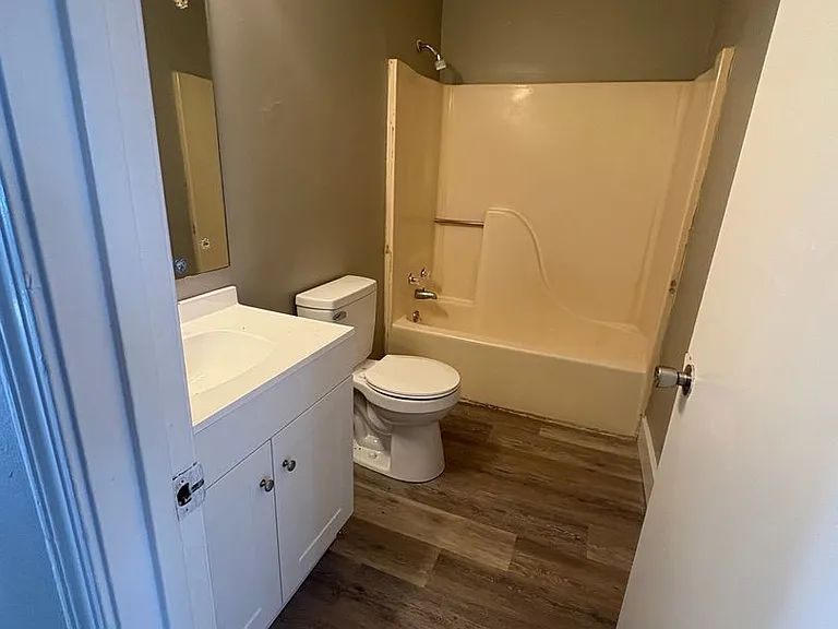 2038 Rock Creek Rd — Photo 4