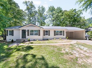 324 Park Hill Dr, Lagrange, GA 30241
