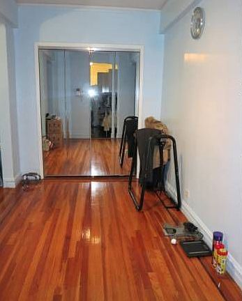 Foyer/Dining Area