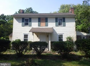 303 Chapel Heights Rd, Sewell, NJ 08080