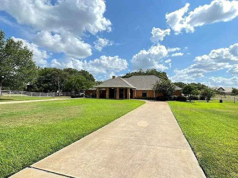6340 Grauton Dr — Photo 45