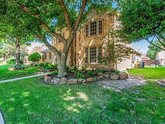 4th image of 10908 Alexandria Dr