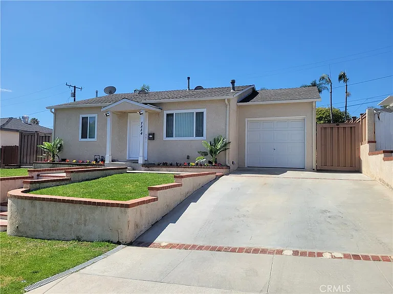 1884 Jaybrook Dr — Photo 3