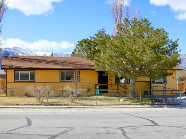 145 Ash St, Hawthorne, NV 89415