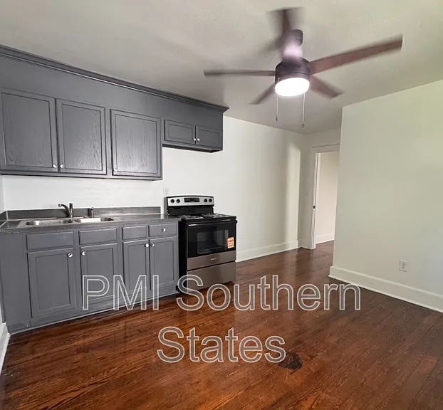 304 N Leach St — Photo 7