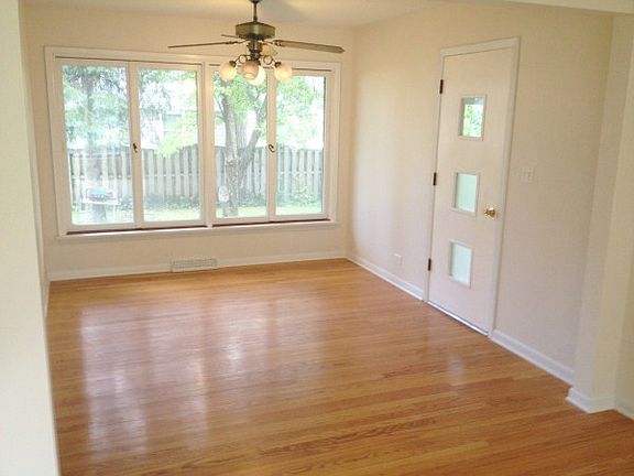 2nd image of 18690 W Willow Point Dr
