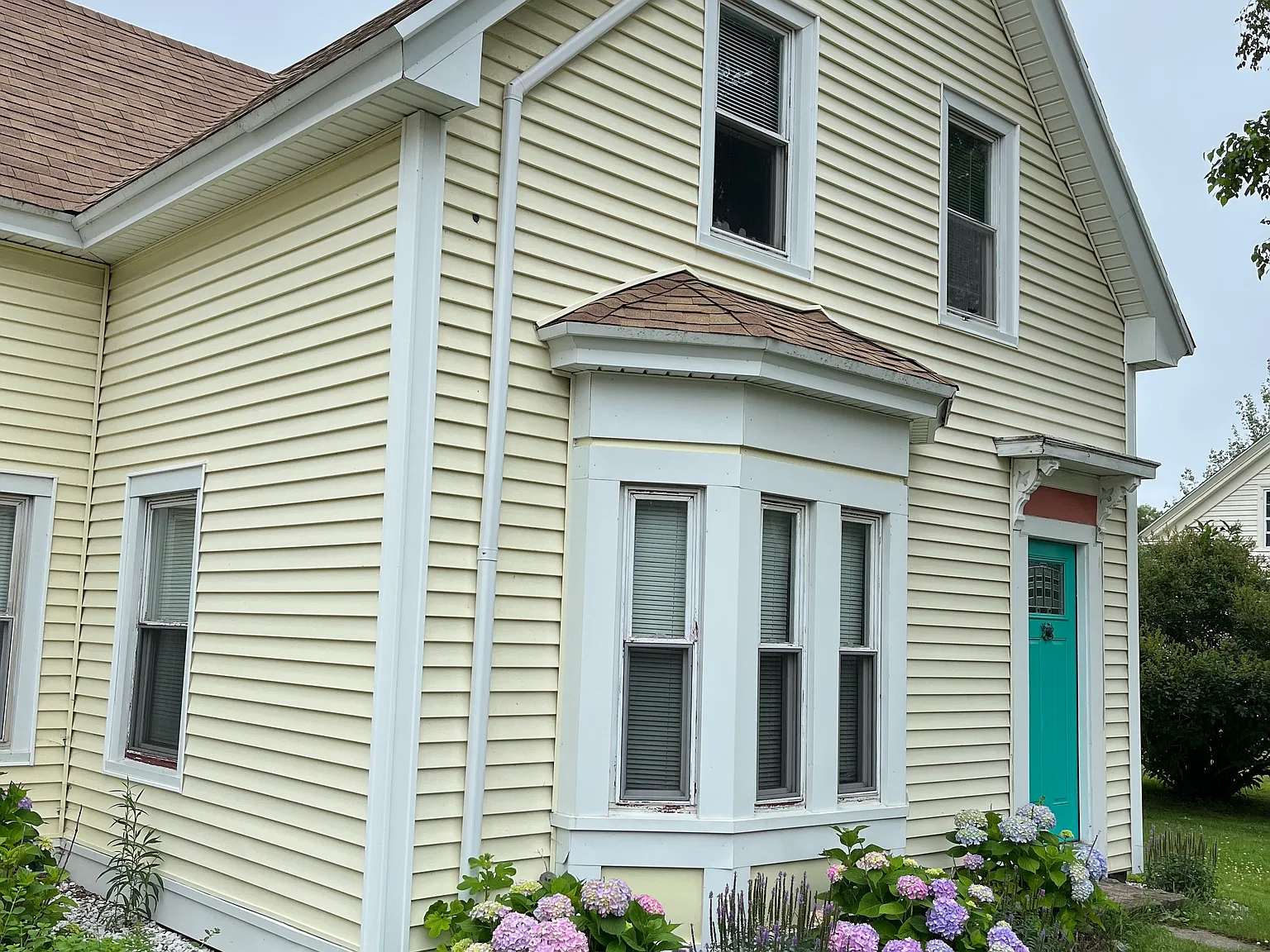 643 West St — Photo 3