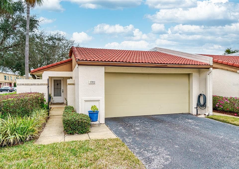 1st image of 190 BALFOUR DRIVE #1