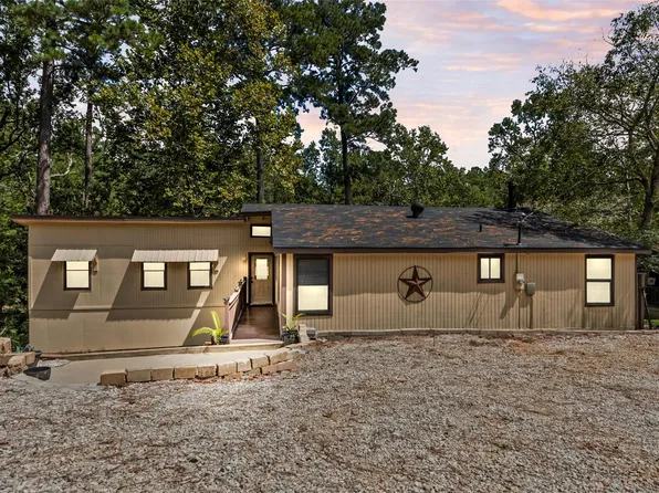 530 Driftwood Dr, Goodrich, TX 77335