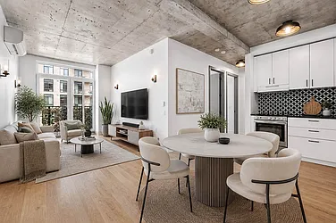 338 Evergreen Avenue, #438N