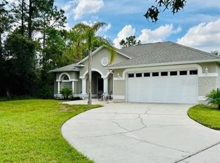 8045 Nightingale Rd, Weeki Wachee, FL 34613