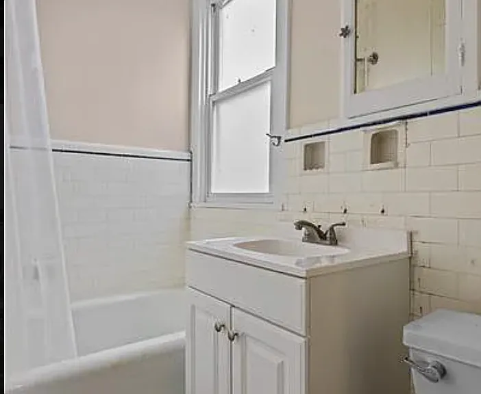 628 Loretta St — Photo 1