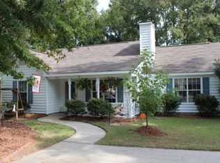 2005 Tanglewood Rd, Rocky Mount, NC 27804