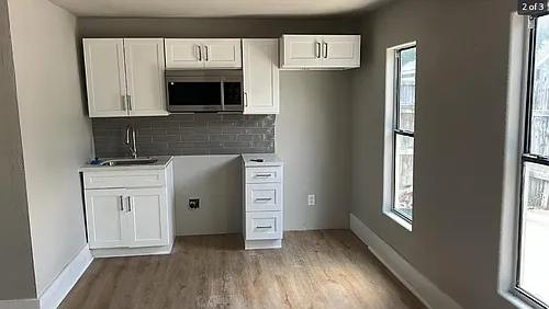 1738 Lee Hall #B Photo 1