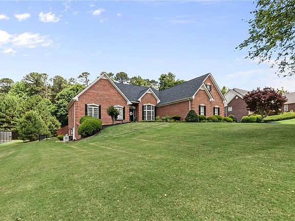5th image of 139 Sunningdale Dr