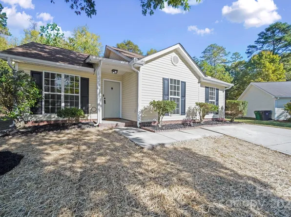 1504 Bear Brook Dr, Charlotte, NC 28214