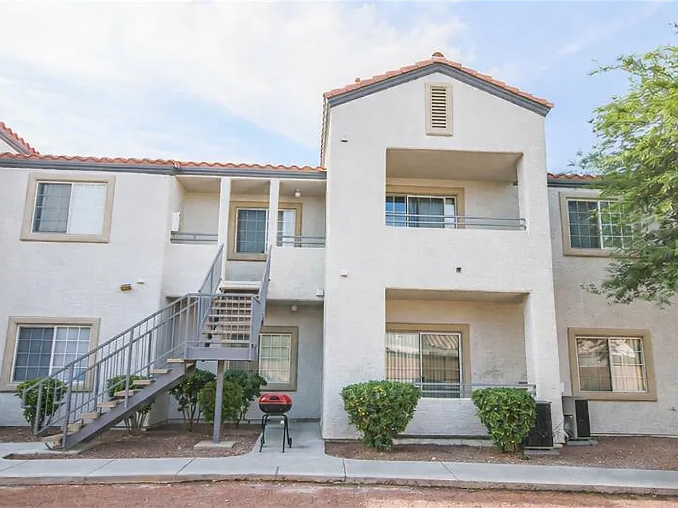 3318 N Decatur Blvd #2146