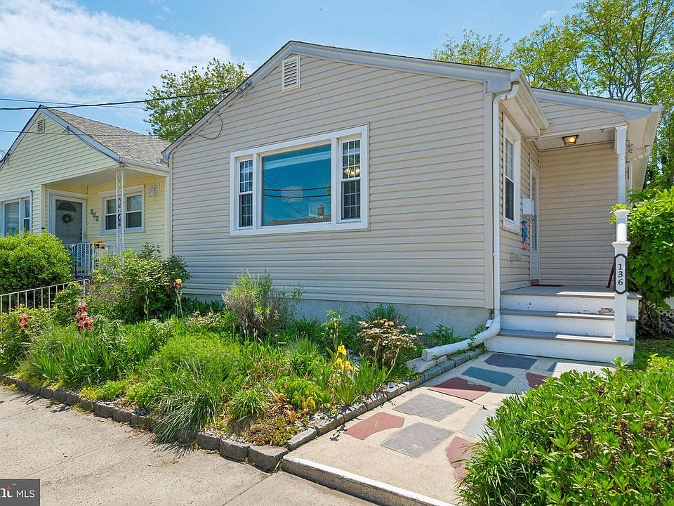 1st image of 136 Inskip Ave