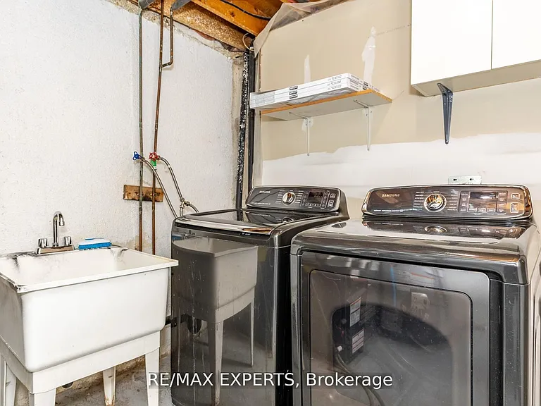 31 Carleton Pl — Photo 15
