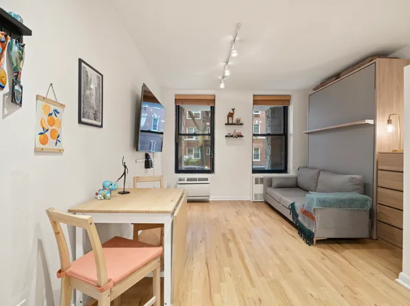 315 West 55th Street 1D image 2 of 10