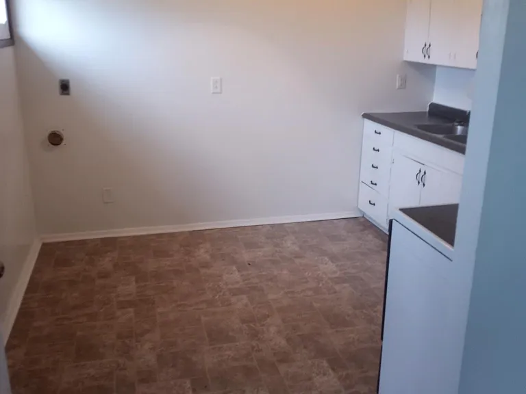 2801 Cecil Ave — Photo 11