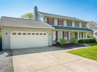 3428 Parkview Dr, Avon, OH 44011