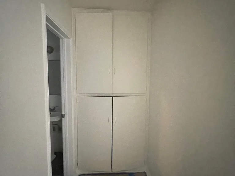 14315 Burbank Blvd #1/2 — Photo 8