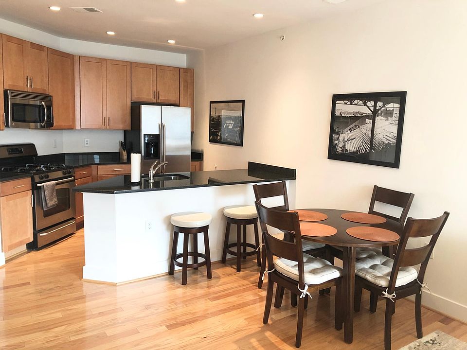 1st image of 1800 Wilson Blvd #407