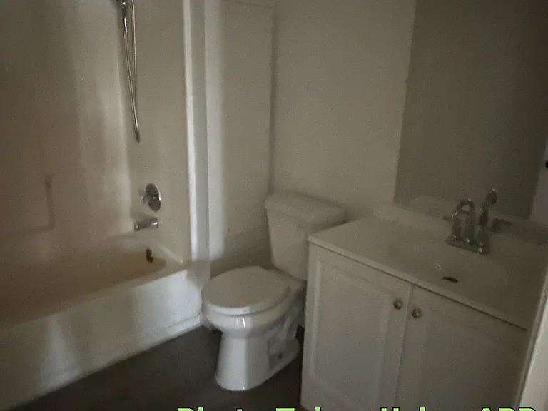 3321 Q St #C — Photo 2