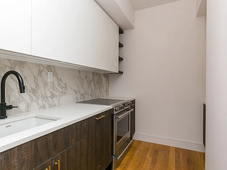 321 Wythe Ave #1306 — Photo 2