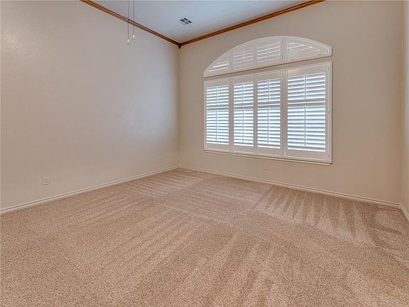 5th image of 15504 N Swallowtail St